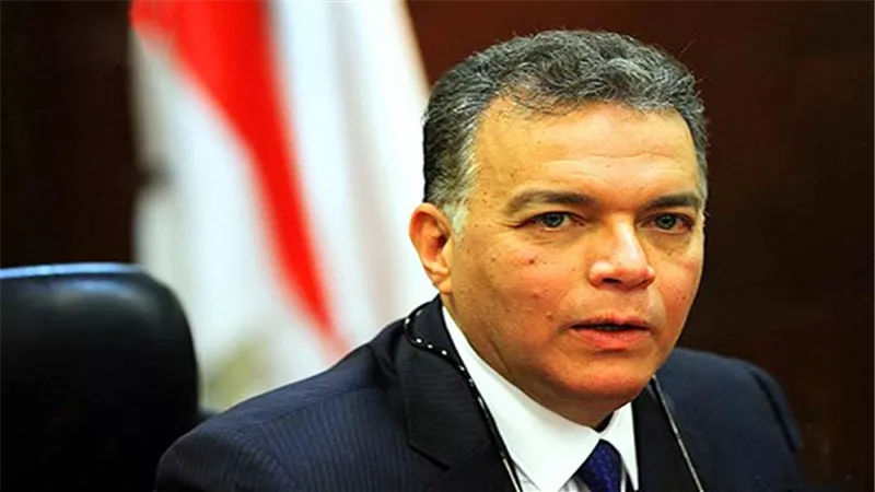 وزير النقل يتابع الإجراءات الخاصة بتسهيل سفر الركاب 