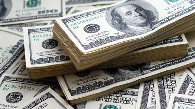 كم سجل الدولار؟.. تعرف على سعر العملات في أول أيام العيد