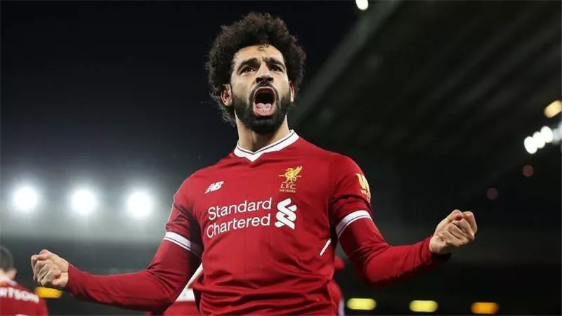 هل يتوج محمد صلاح بجائزة أفضل لاعب في العالم؟