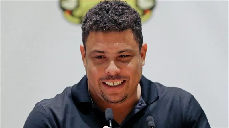 البرازيلي رونالدو يقترب من شراء نادي بلد الوليد الإسباني