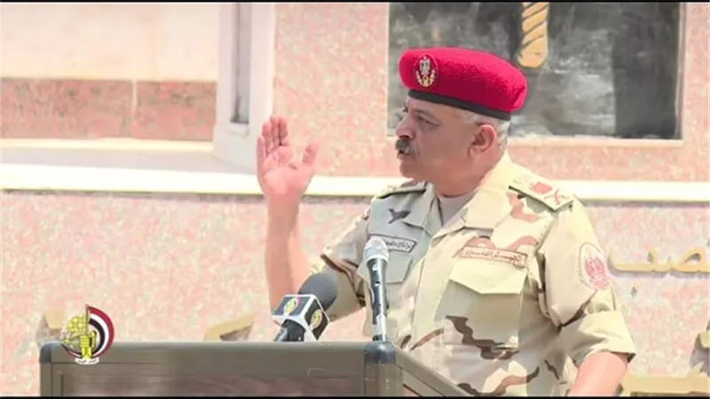 اهالى السويس يحذرون المحافظ الجديد من شلة 