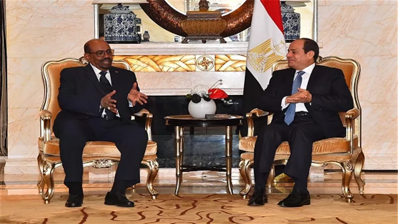 الرئيس السيسي يلتقى الرئيس السودانى خلال زيارة سيادته للصين