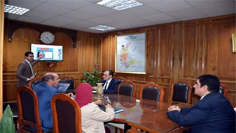 محافظ القليوبية يعقد إجتماعا لبحث الفرص الإستثمارية بالقناطر الخيرية والخانكة لإتاحة فرص عمل للشباب