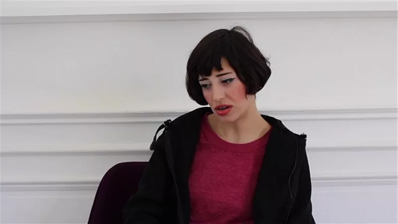 رسامة مغربية في حوار جرئ: جسد المرأة قطعة فنية أسعى لتحريرها.. ورسمي يركز على تلك القضايا 