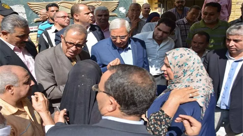 بالصور.. محافظ الدقهلية خلال جولته الميدانية لتفقد وحدات وقطاعات الخدمات والمرافق بمدينه السنبلاوين 