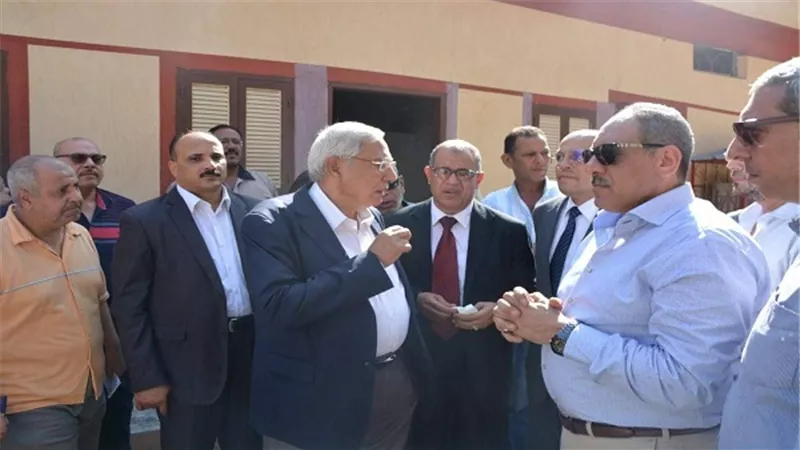 بالصور.. محافظ الدقهلية خلال جولته الميدانية بمركز ومدينة شربين ولقائه بالمواطنين 