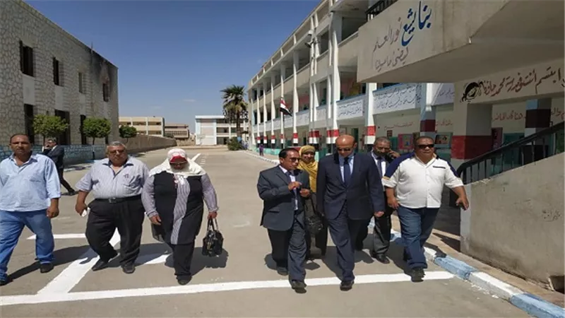 رئيس الإدارة المركزية بأمن  وزارة التعليم  يشيد بالسويس في زيارته للمحافظة