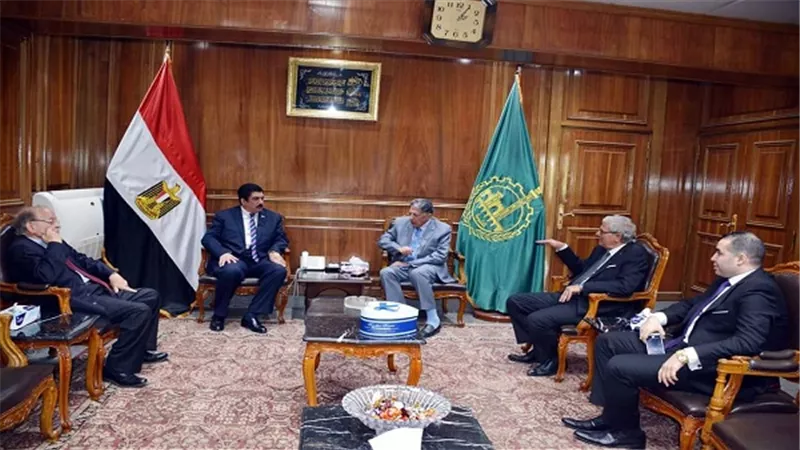 محافظ القليوبية يستقبل مستشاري النيابة الإدارية بالقليوبية لتهنئته بمنصب المحافظ 