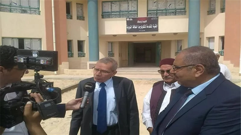 نائب الوزير للتعليم الفنى يتابع انطلاق العام الدراسي بمدرسة الضبعة النووية 
