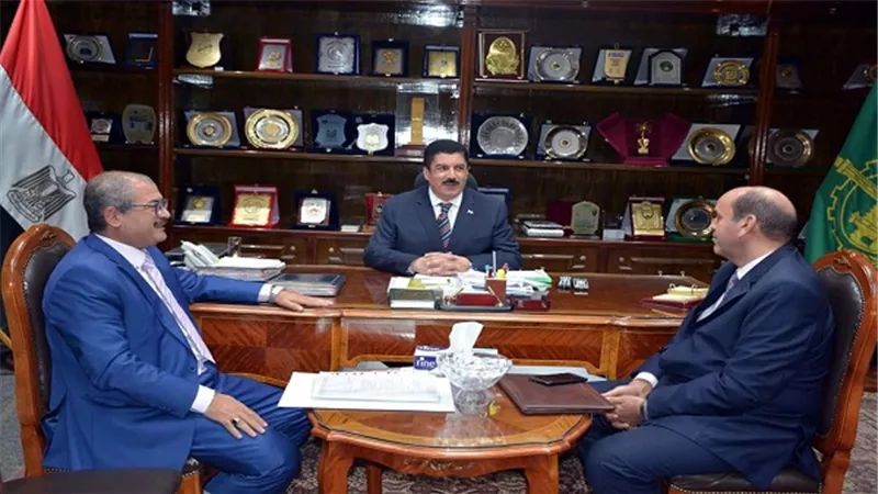 محافظ القليوبية يبحث مع مندوب حاكم الشارقة إنشاء مستشفي الحروق بالقناطر الخيرية 