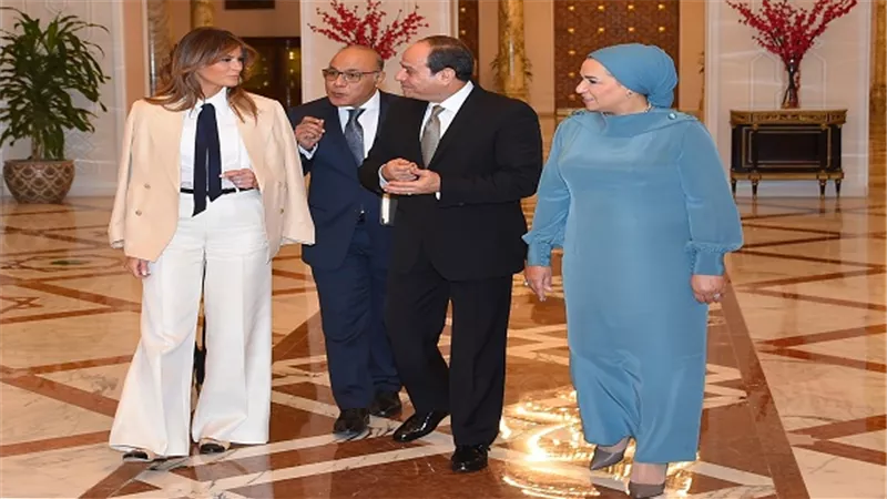 الرئيس السيسي وقرينته يستقبلان قرينة رئيس الولايات المتحدة الأمريكية 