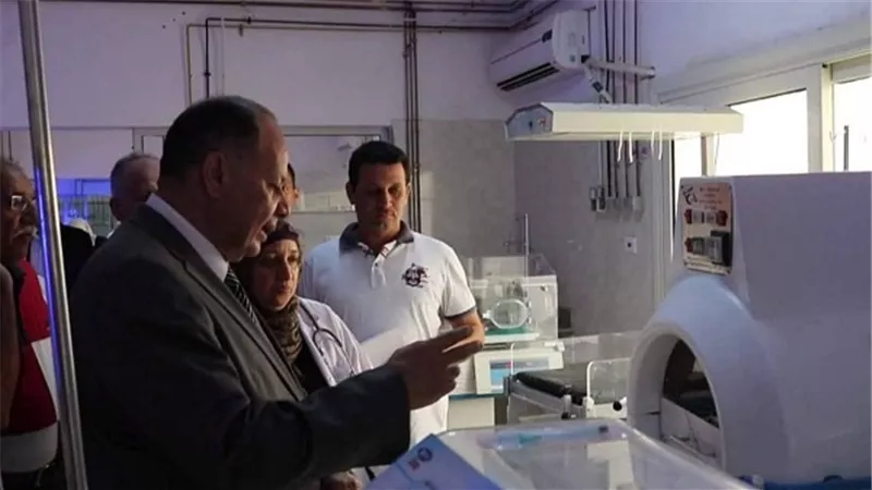 محافظ الفيوم وعبد الرحيم يتفقدوا المستشفى العام ويطمئنوا على صحة المرضي