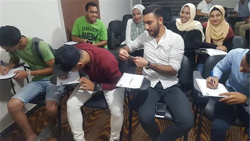 طليعه شباب جامعة السويس يتقدمون بطلبات عضوية لامانة مستقبل وطن بالمحافظة