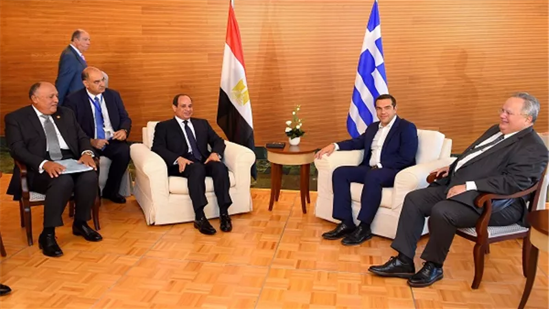 الرئيس السيسي يصل جزيرة كريت في اليونان ويلتقي مع رئيس الوزراء 