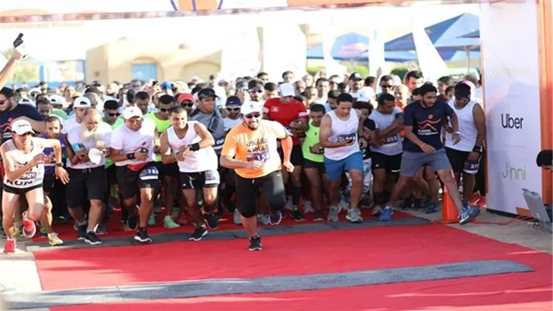 بالصور.. انطلاق الماراثون الدولي بمدينة الجونة بمشاركه 1000 متسابق