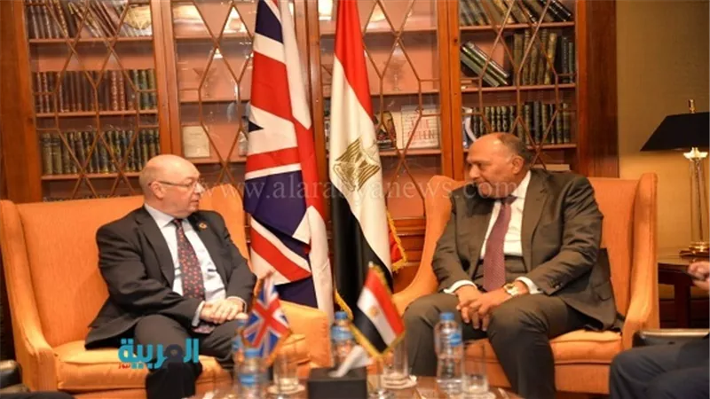 سامح شكري يستقبل وزير الدولة البريطاني لشئون الشرق الأوسط وشمال أفريقيا