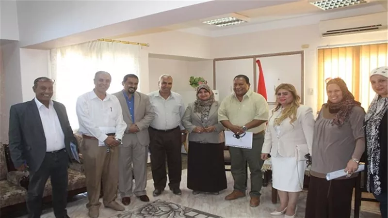 مجلس امناء التعليم بالسويس يعقد اجتماعة الاول بثوبة الجديد