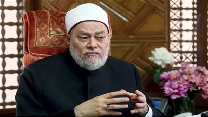 د. علي جمعة: التراجع عن مواكبة العصره جعلتنا في مواجهة مع تجديد علوم الشريعة وتفعيلها