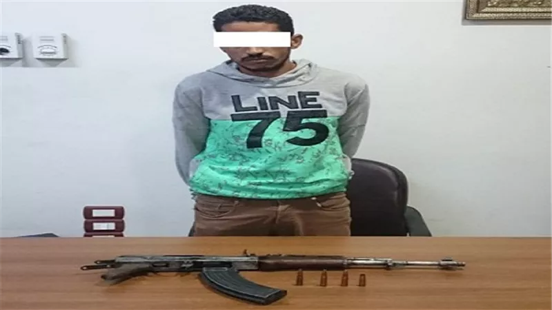 ضبط شخص لقيامه بإصابة شقيقه بطلق نارى لوجود خلافات بينهما