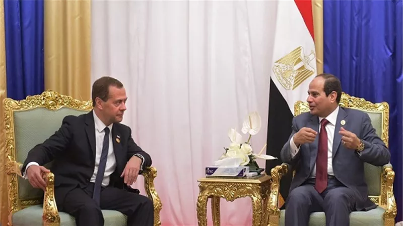 السيسي وجلسة مباحثات موسعة مع رئيس الوزراء الروسي