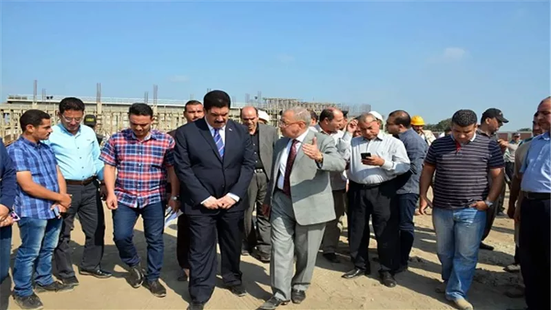 محافظ القليوبية يقوم بجولة لمدينة القناطر الخيرية ويتفقد عدد من المشروعات الخدمية