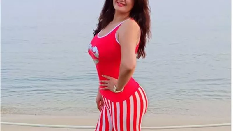بعد أن اعلنت توبتها.. سما المصري تعود للإثارة بصورة جريئة