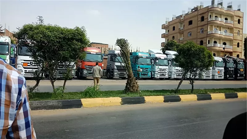 محافظ الجيزة: 18 محضر حجز ادارى لمعارض سيارات بطريق مصر أسيوط