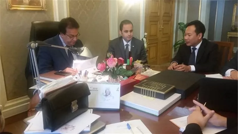 وزير التعليم العالى يبحث آليات التعاون مع رئيس شركة هواوي بمصر