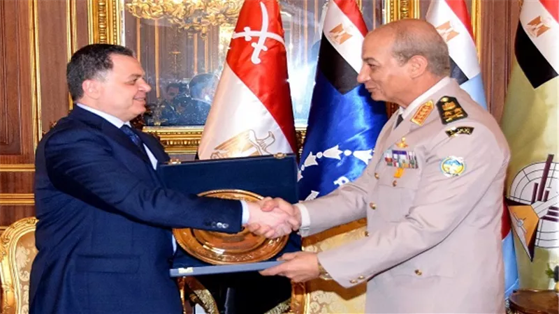 وزير الداخلية وقيادات الشرطة يقدمون التهنئة للفريق أول محمد زكى 
