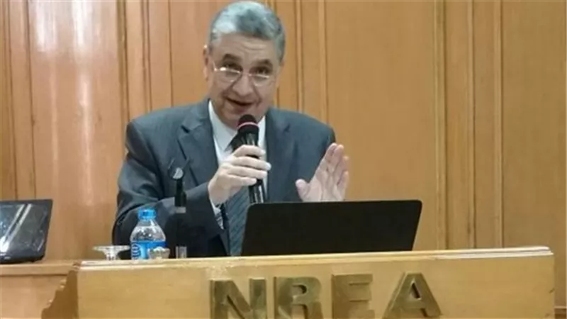 الكهرباء: التحول من الشبكة النمطية الحالية إلى شبكة ذكية تستخدم التكنولوجيات الحديثة ونظم المعلومات