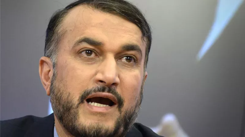 مساعد وزير خارجية إيران يجري اتصالاً هاتفيا بالمبعوث الأممي إلى اليمن