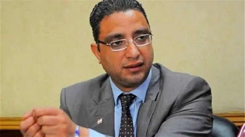 نواب يشاركون محافظ سوهاج فى جولة تفقد المشروعات التنموية بالمحافظة