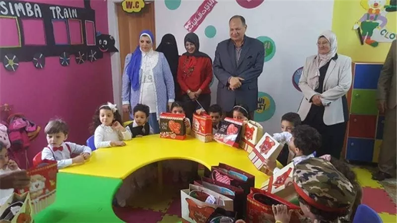 بالصور.. محافظ الفيوم يتفقد حضانة سيمبا للغات