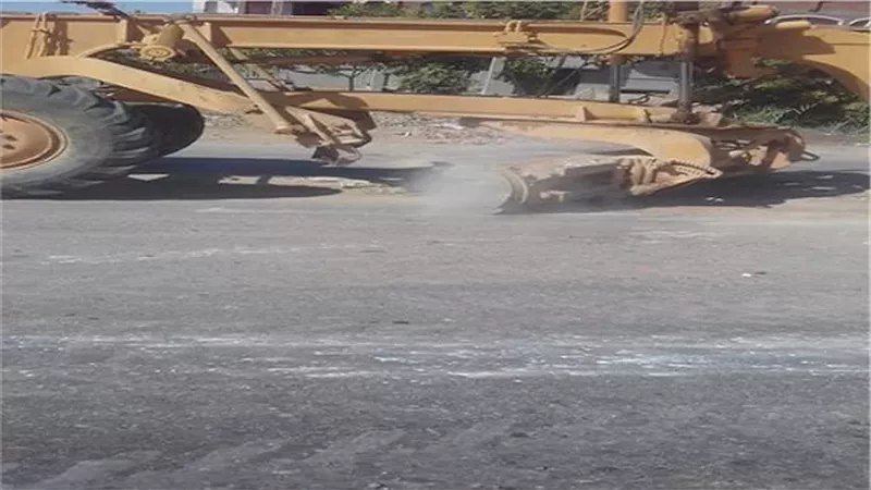 وزير النقل يعلن بدء حملة لإزالة المطبات العشوائية من الطرق السريعة