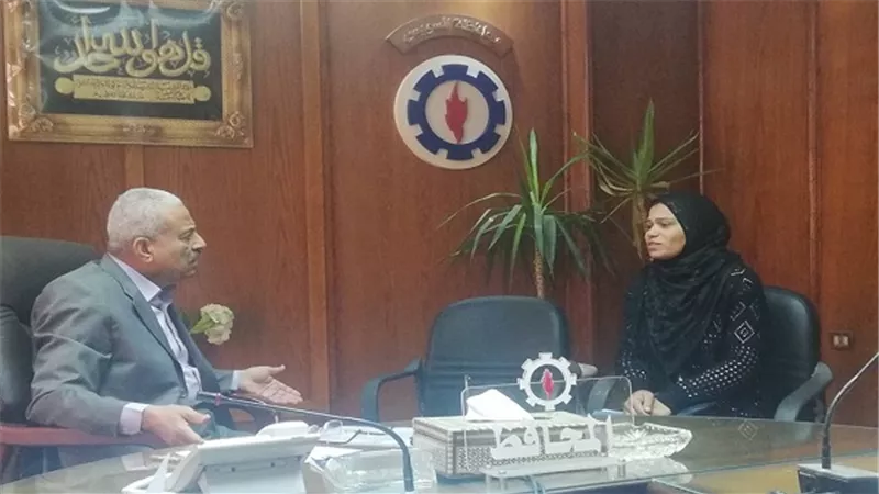 بالصور.. محافظ السويس يلتقى 22 مواطناً في اللقاء الجماهيري السادس