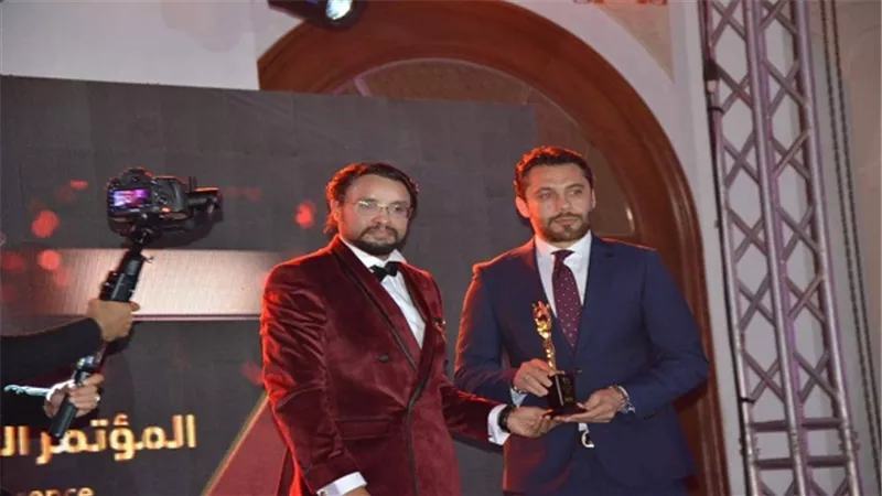 بالصور.. تكريم سامو زين وسوزان نجم الدين وأحمد حسن وخلود سليمان بمؤتمر التميز والجودة