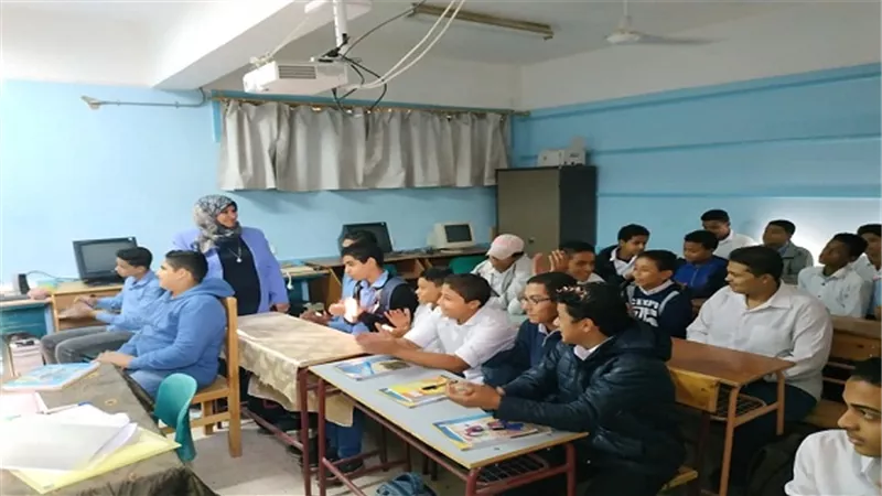 وكيل تعليم السويس: المدرسة هى اصل التفوق .. وليست الدروس الخصوصية