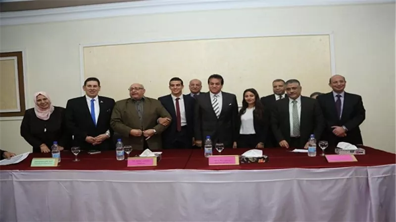 وزير التعليم العالي يشهد تنصيب رؤساء ونواب الاتحادات الطلابية بجامعتي القاهرة وعين شمس
