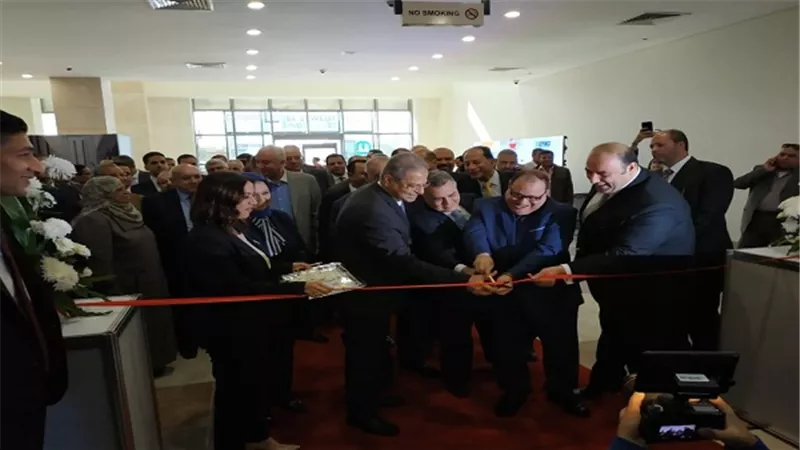نائب وزير الكهرباء يفتتح الدورة الثامنة والعشرين للمعرض الدولي للكهرباء والطاقة بالشرق الأوسط وأفريقيا 