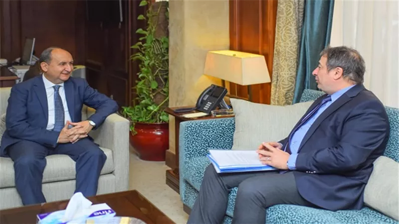 وزير التجارة والصناعة يبحث مع شركة تركية توسيع استثماراتها فى السوق المصرى خلال المرحلة المقبلة