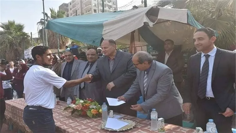 محافظ الفيوم يشهد الاحتفال باليوم العالمي للسكر بالجامعة