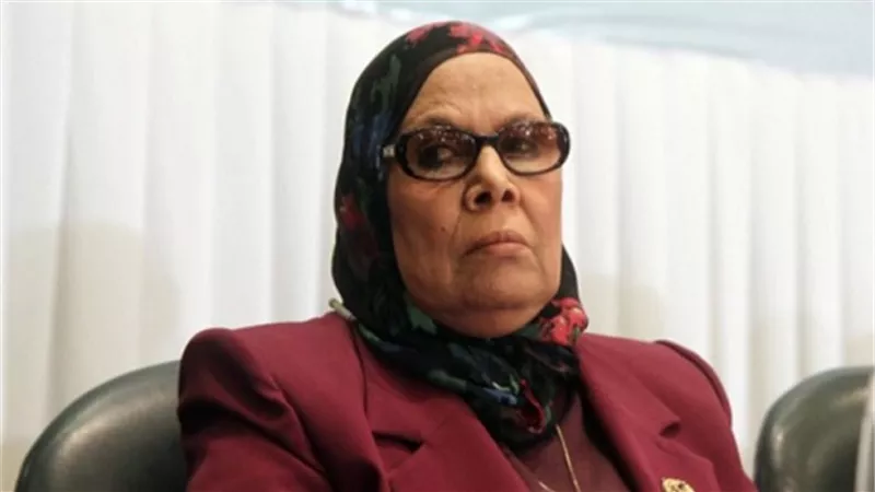 برلمانية: نحتاج إلى رجل دين موسوعة يجمع فى علومه كل المعارف 