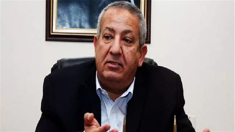كامل أبو على: الساحل الشمالى نقطة ضعف السياحة المصرية