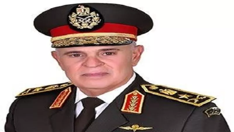 الفريق محمد فريد يعود إلى أرض الوطن بعد إنتهاء زيارته الرسمية بالصين