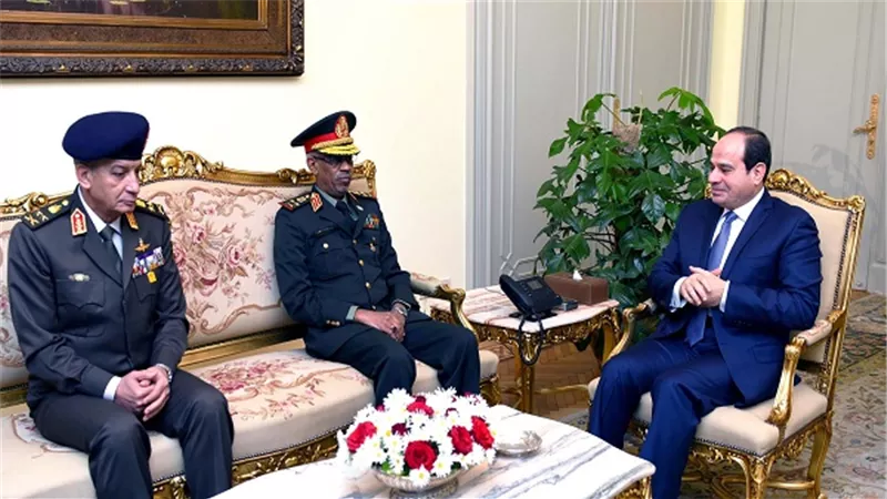 الرئيس السيسي يستقبل وزير الدفاع السوداني