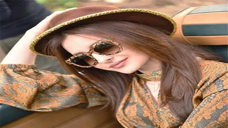 كنزة مرسلي تجدد لقائها مع لايف ستايلز ستوديوز 