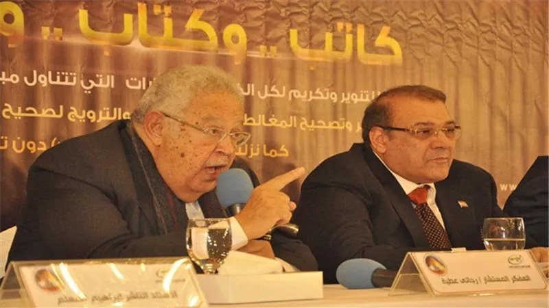 رجائى عطية: شيخ الازهر اعلم واخلص واقوم من رأيتهم فى مؤسسة الازهر