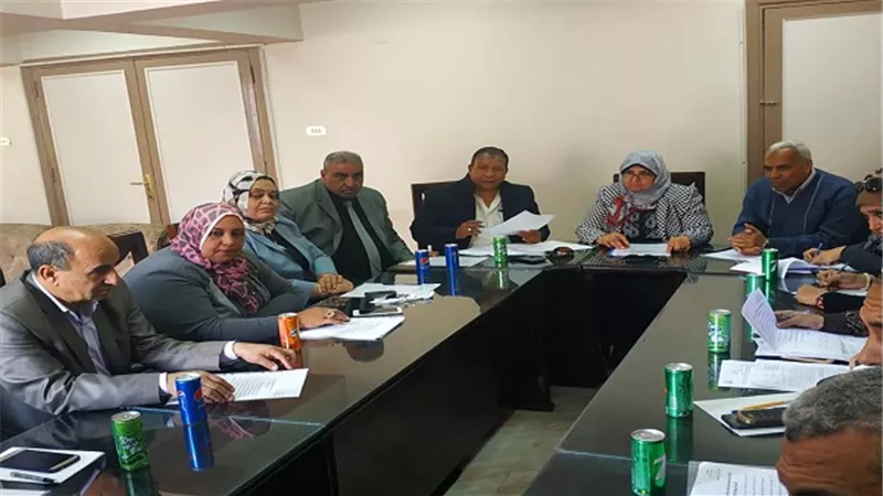 مجلس أمناء السويس يناقش ابرز قضايا التعليم بالمحافظة   