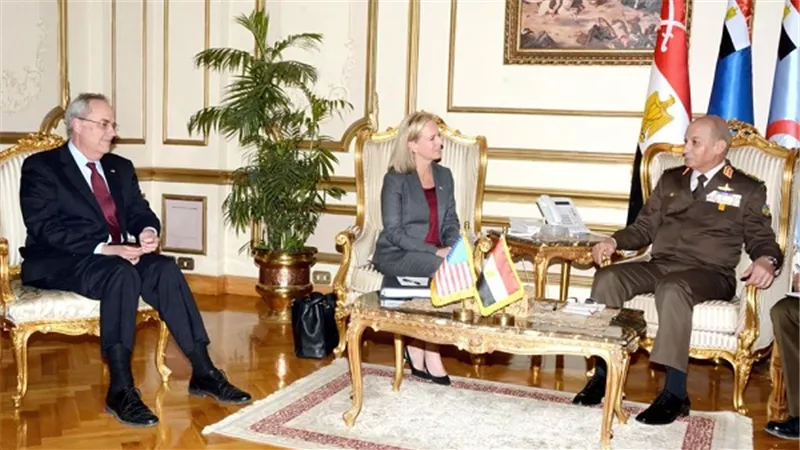 الفريق أول محمد زكى يلتقى وزير الأمن الداخلى الأمريكى