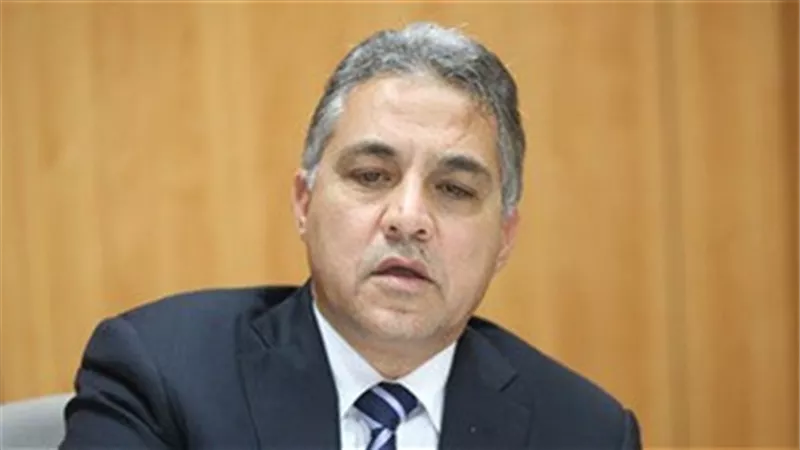 السجينى: قانون تقنين أوضاع المحلات غير المرخصة فى المناطق العشوائية هو نقلة نوعية للاقتصاد المصري